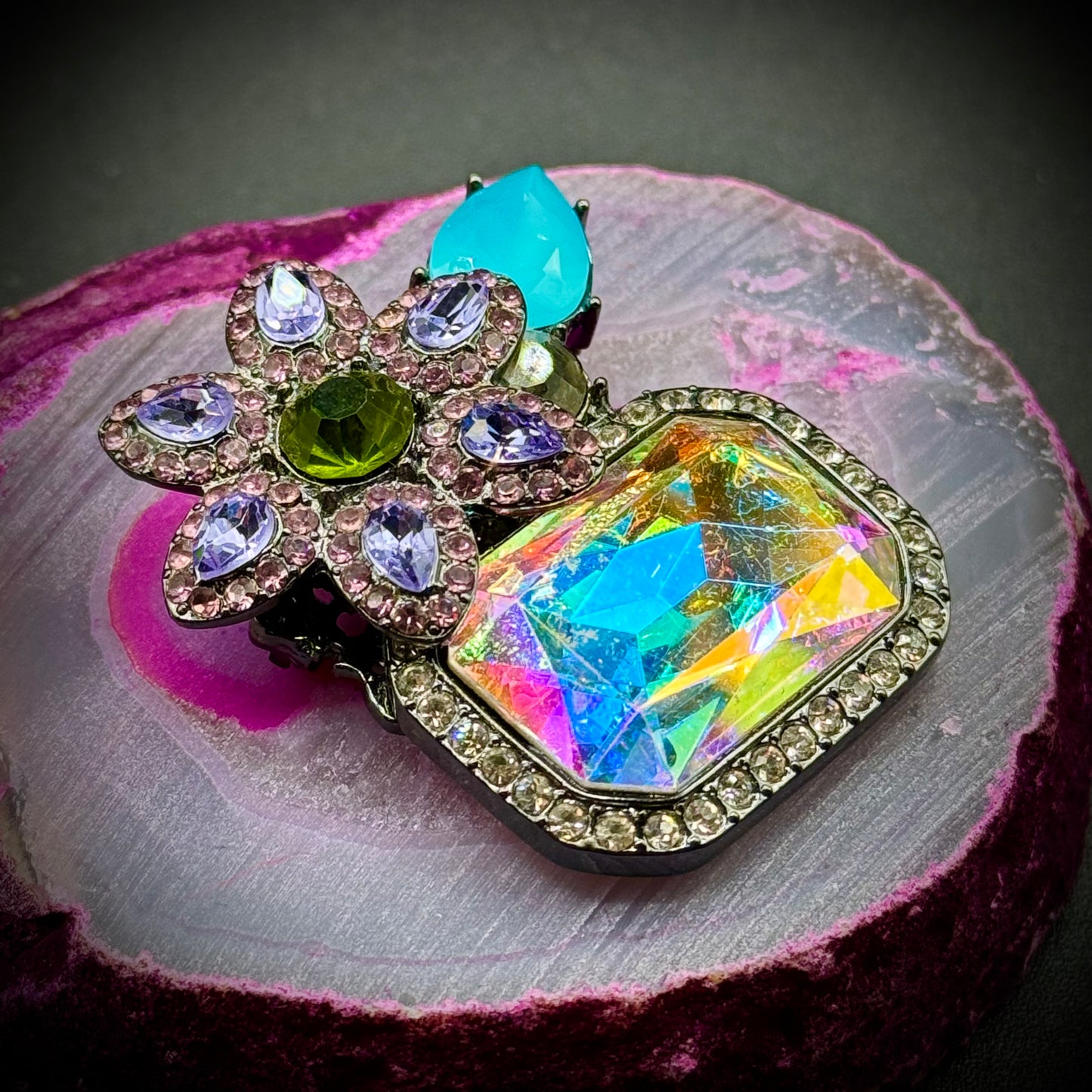 Erickson Beaman Rocks High End Fashion Brooch