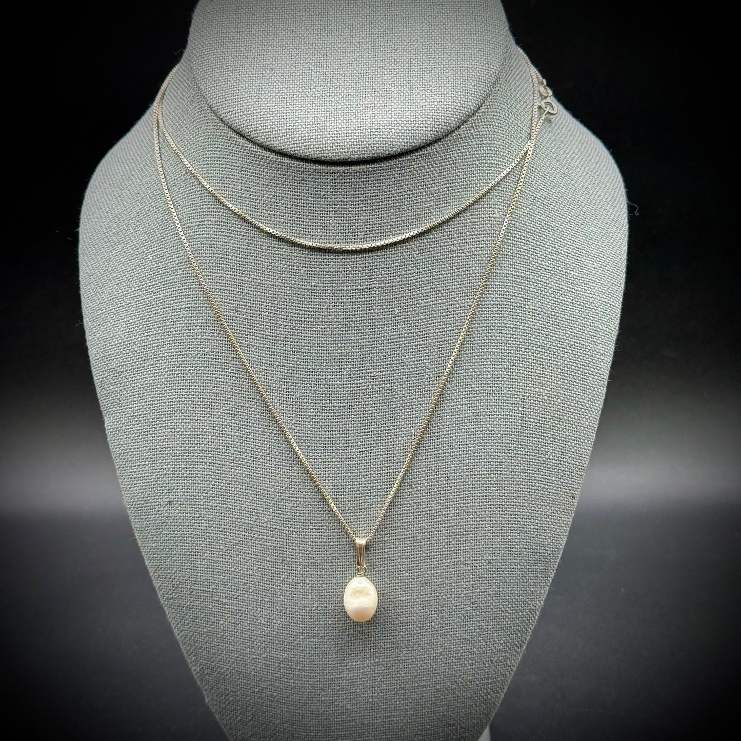 Stunning Caribbean Pearl Necklace on Sterling Chain