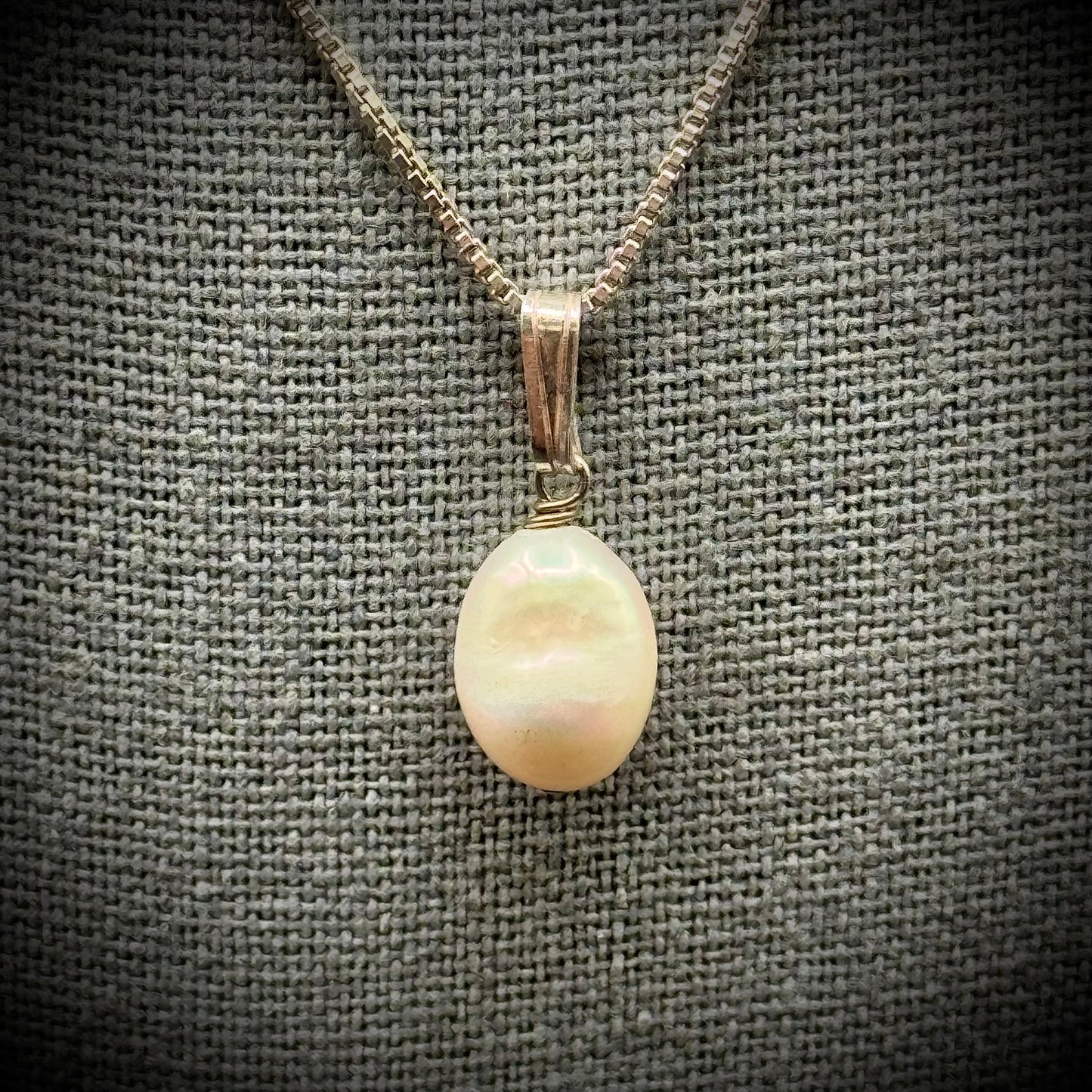 Stunning Caribbean Pearl Necklace on Sterling Chain