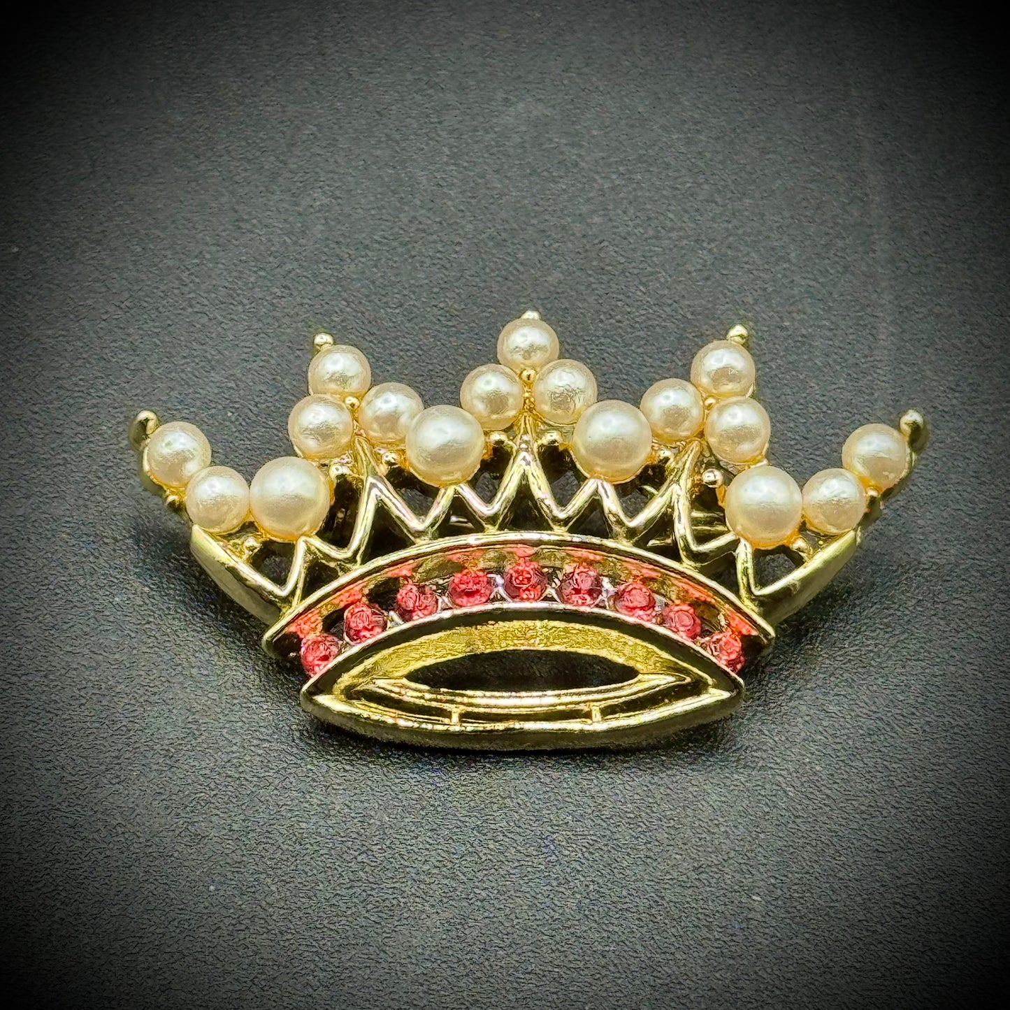 VERY RARE 1930s/40s Unmarked Trifari Brooch