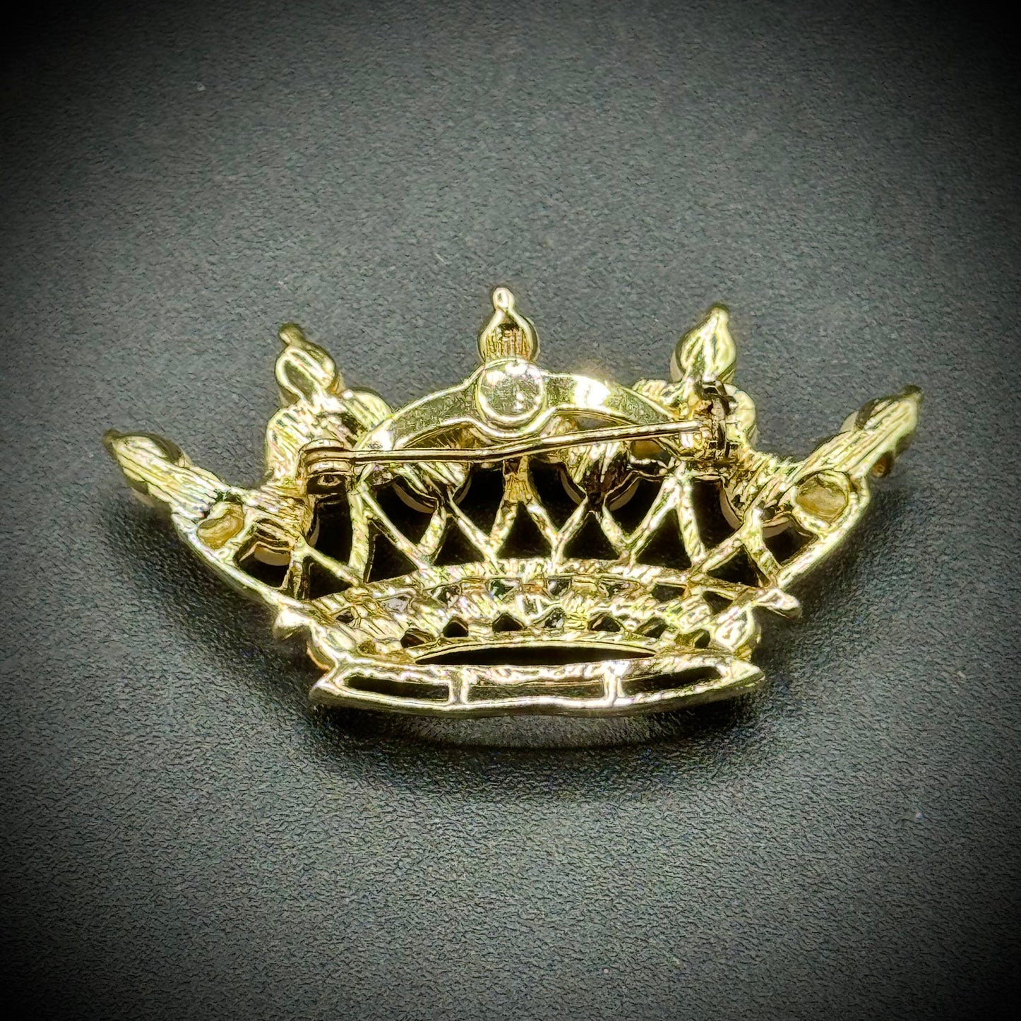 VERY RARE 1930s/40s Unmarked Trifari Brooch