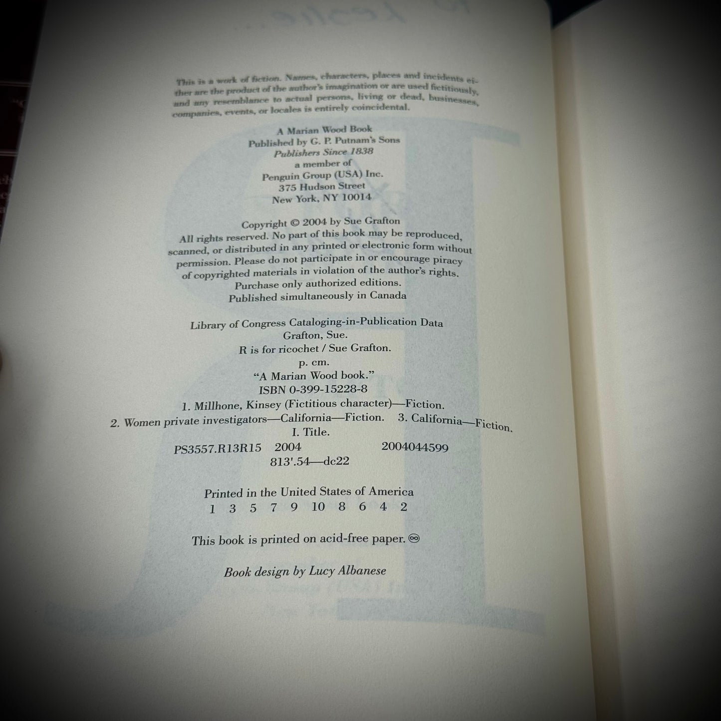 Sue Grafton Signed "R" Alphabet Mystery Novel