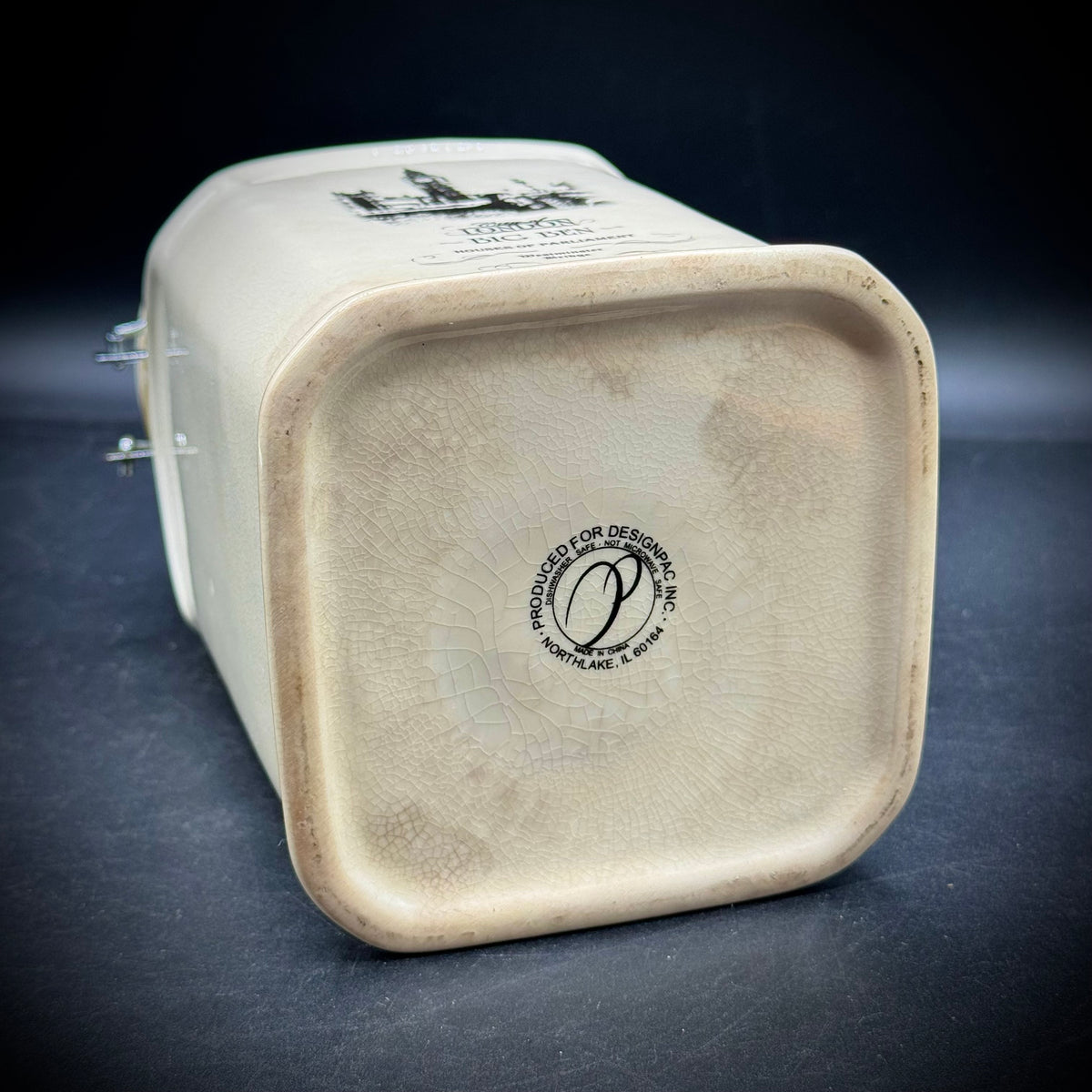 London Motif Sealing Canister