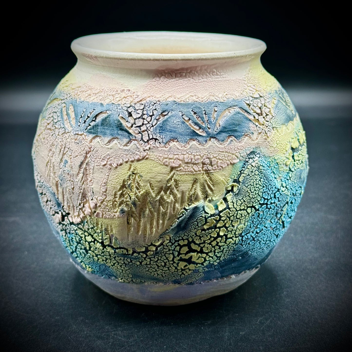 Missa Art Pottery Pot