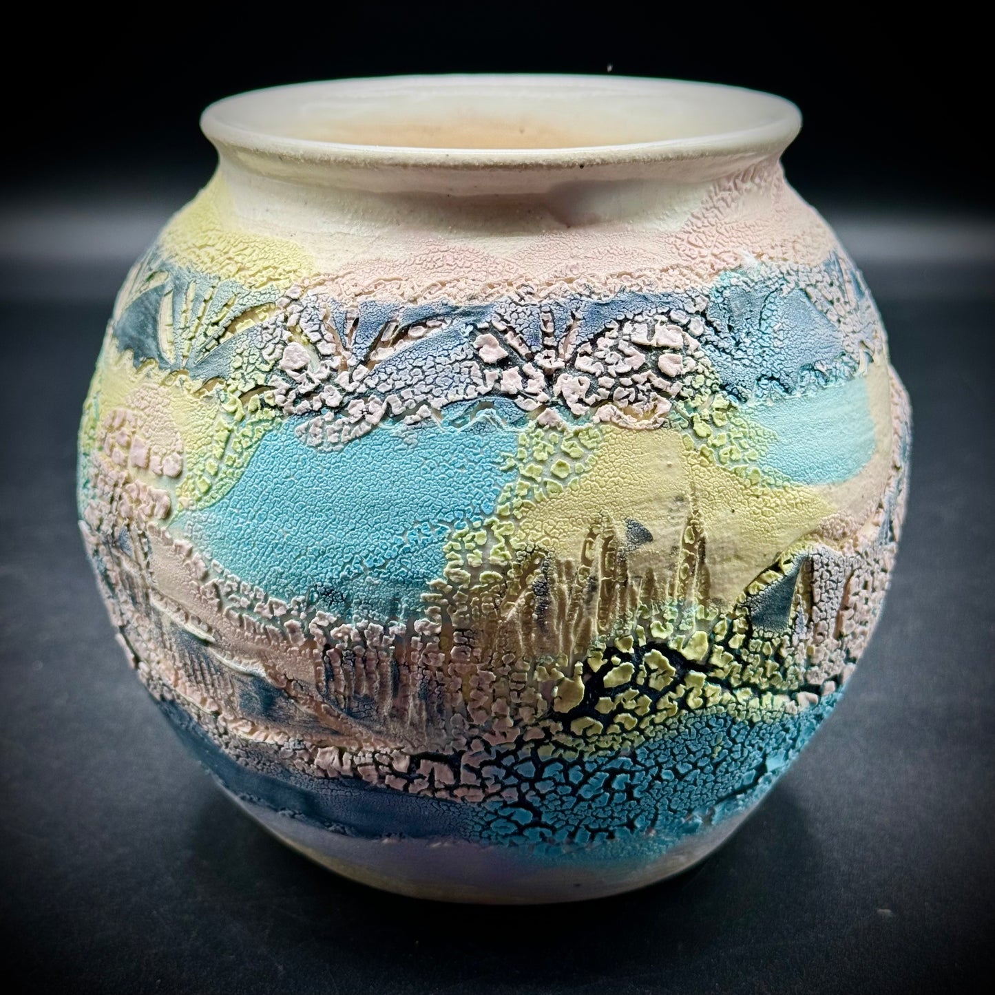 Missa Art Pottery Pot