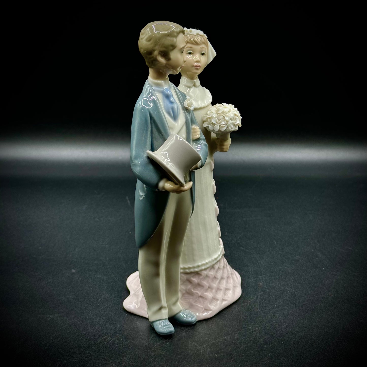 Lladro "Wedding Day" Bride & Groom Porcelain Figurine