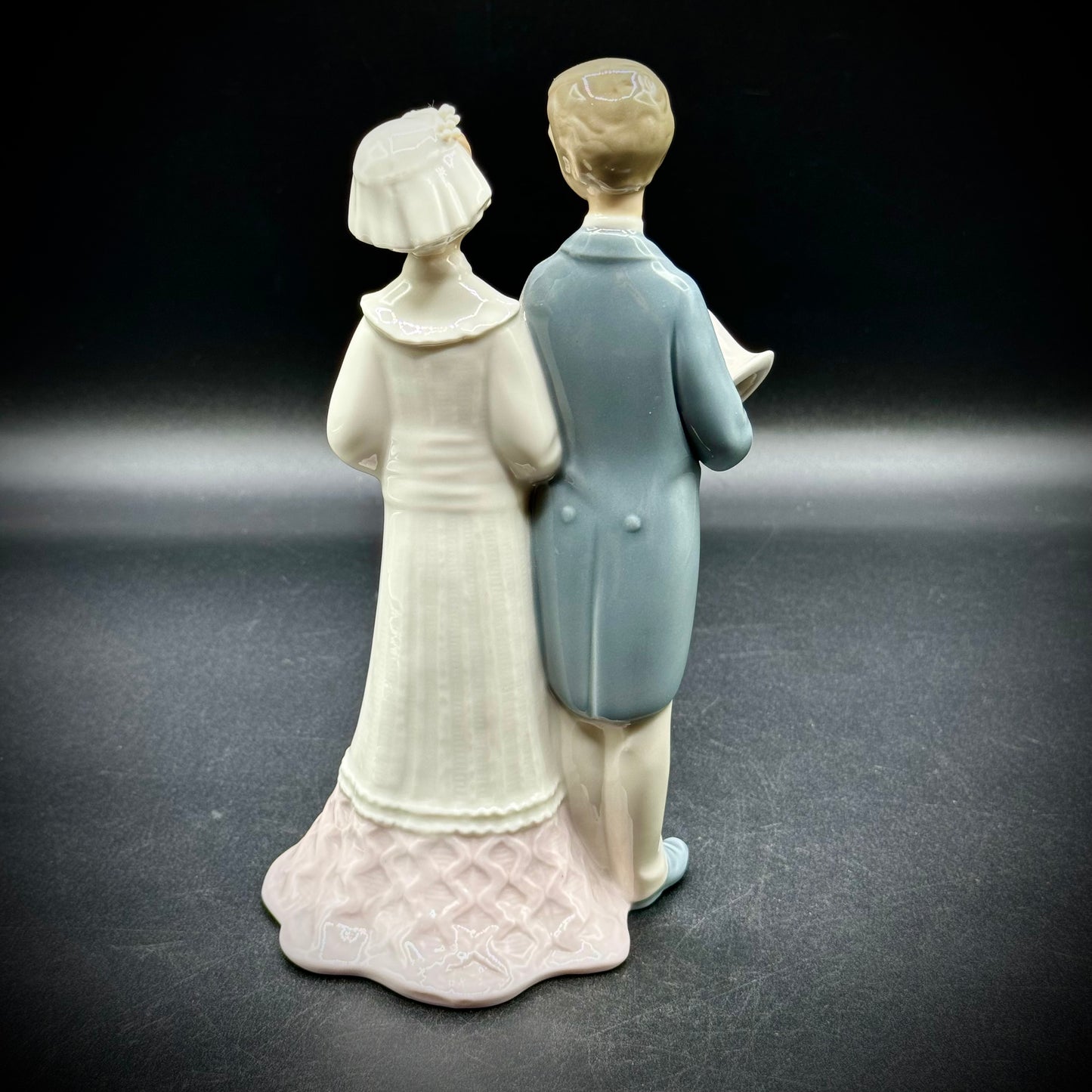 Lladro "Wedding Day" Bride & Groom Porcelain Figurine