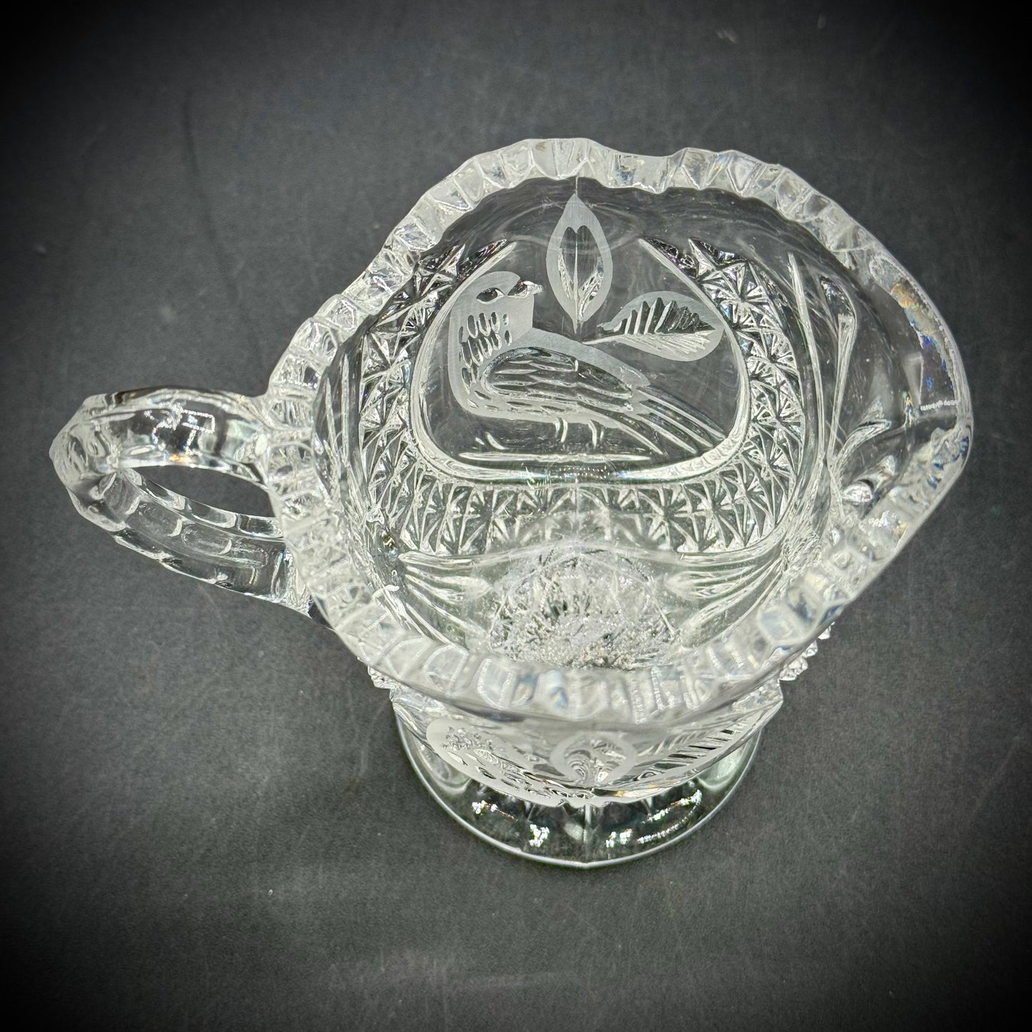 Hoffbauer Crystal Byrdes Creamer
