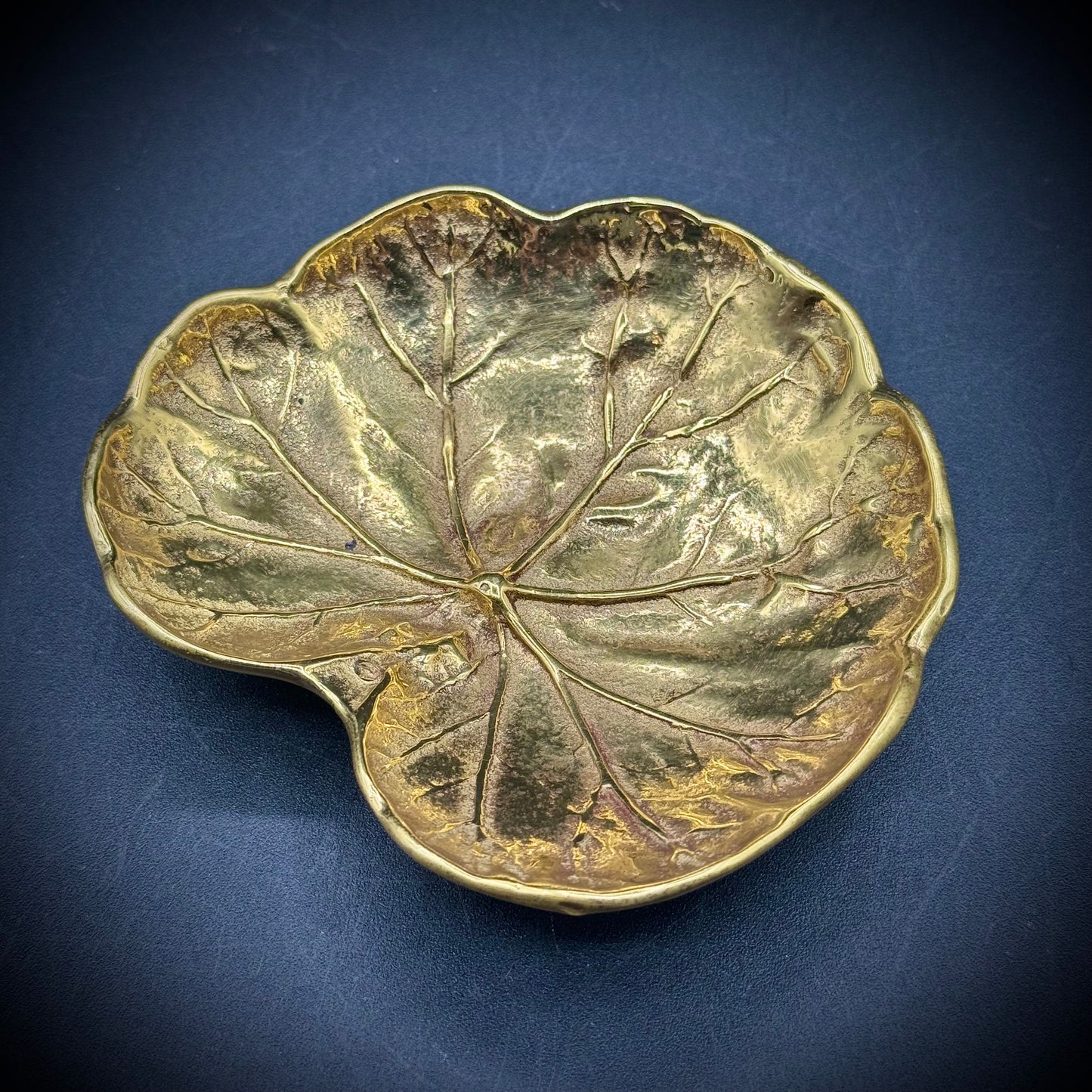 Heavy Solid Brass Virginia Metal Crafters Vintage 1948 Geranium Leaf Dish