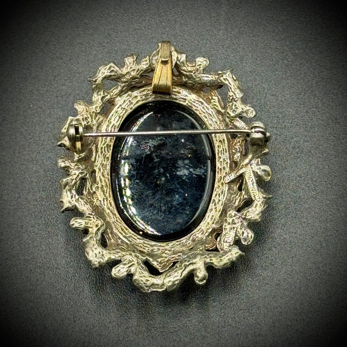 Vintage Cameo Brooch/Pendant