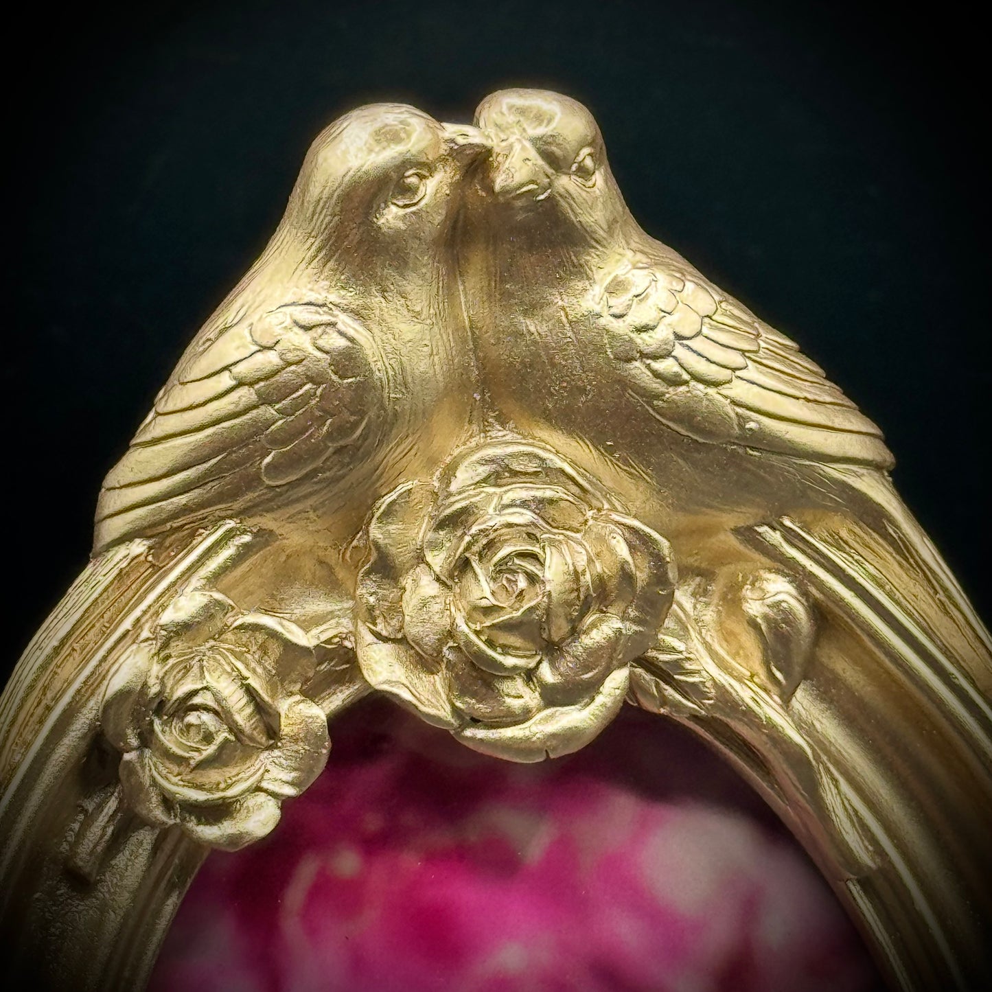 Designer Issac Jacobs Gold Tone Bird Motif Frame