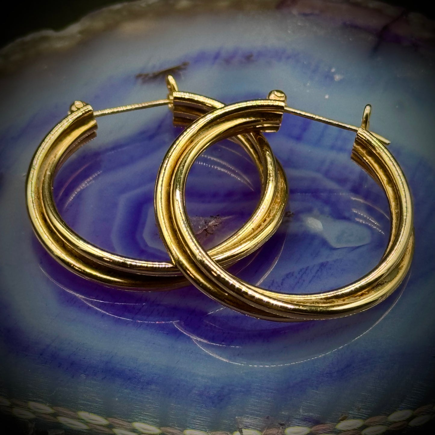 Stunning 14kt Gold Twist Hoop Earrings