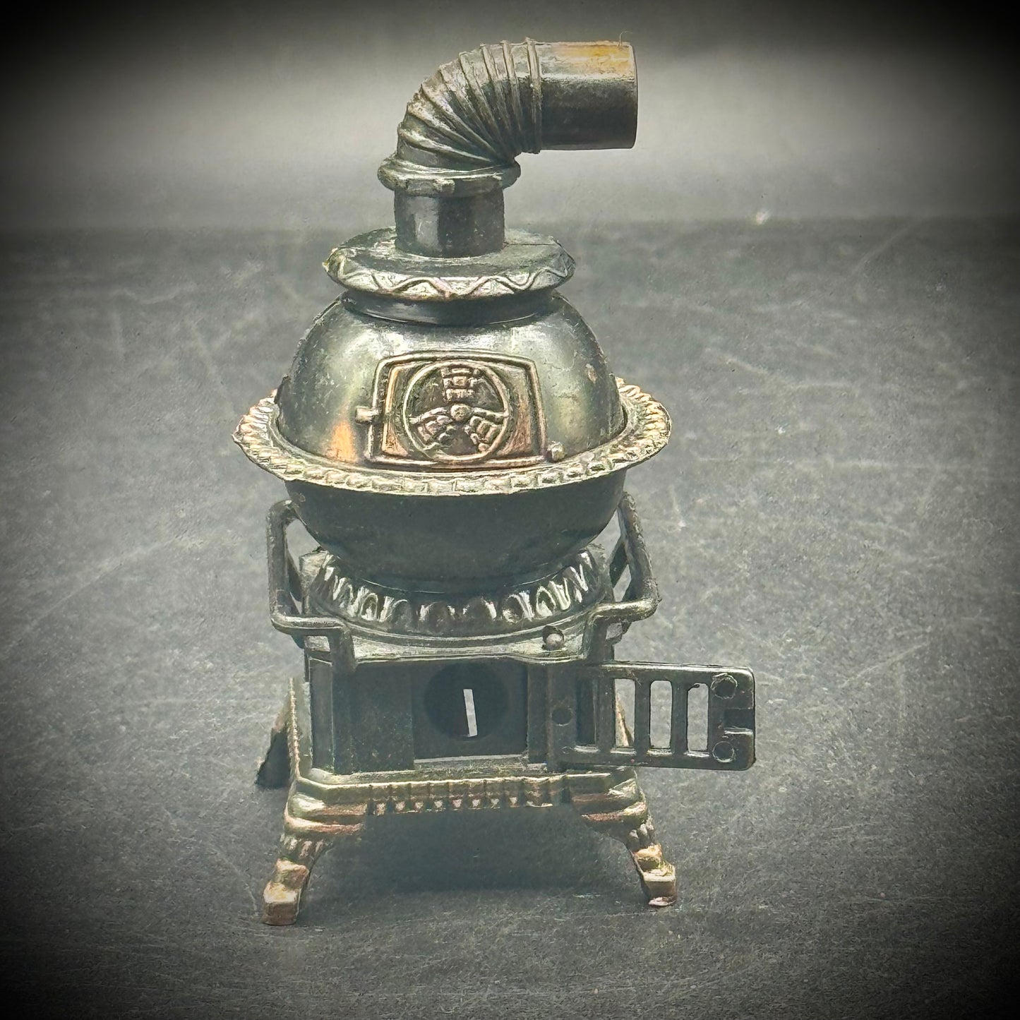 Vintage Metal Pencil Sharpener #07 - Pot Belly Stove