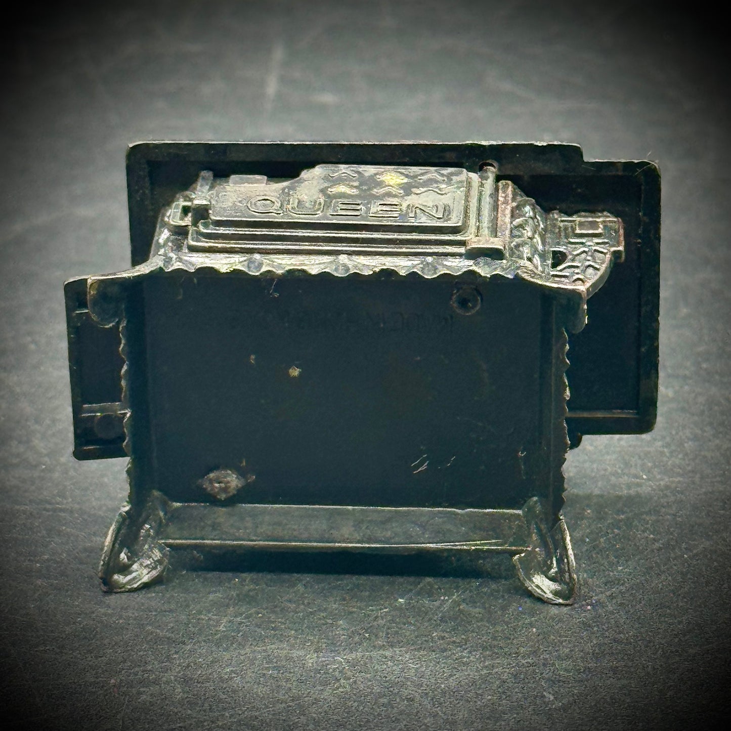 Vintage Metal Pencil Sharpener #08 - Queen Stove