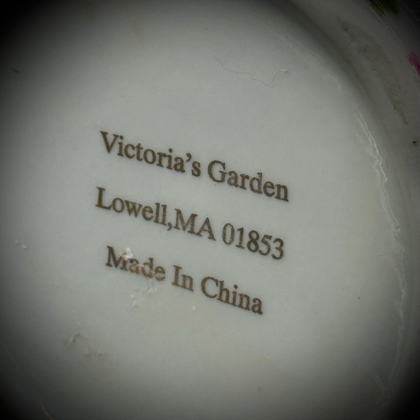 Victoria's Garden Rose Motif Tea Pot