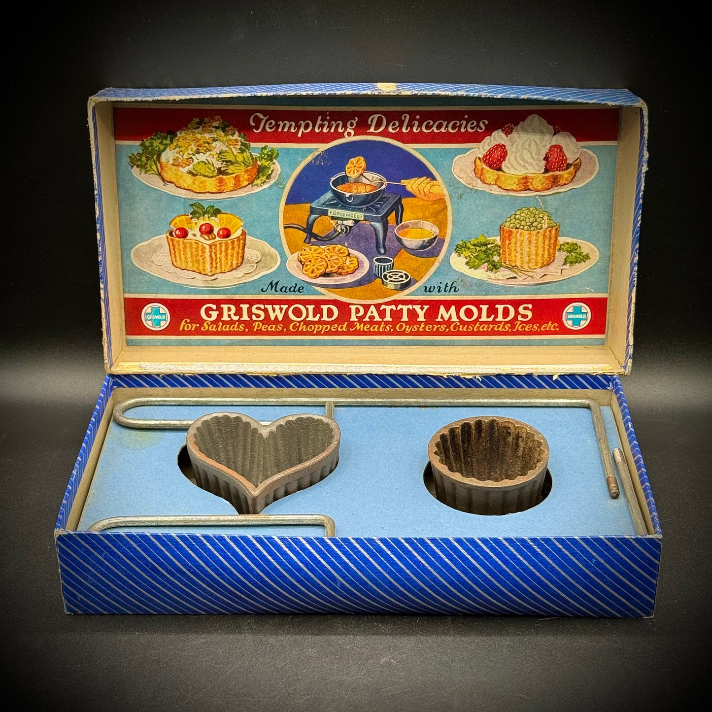 Vintage Griswold Cast Iron Patty Mold Set in Original Box