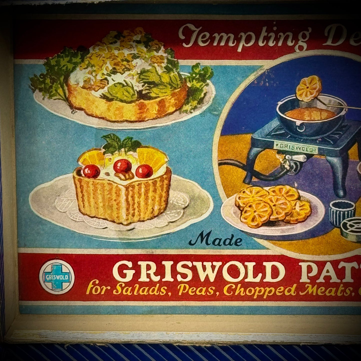Vintage Griswold Cast Iron Patty Mold Set in Original Box