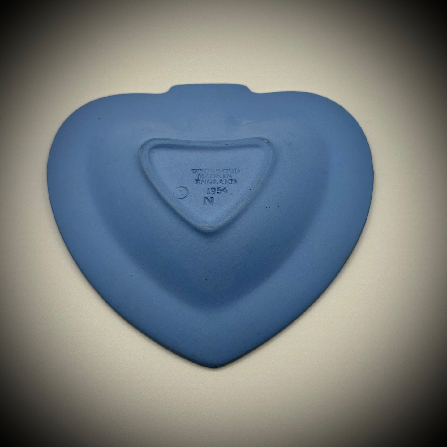 Vintage 1954 Blue Jasperware Wedgwood Spade Dish
