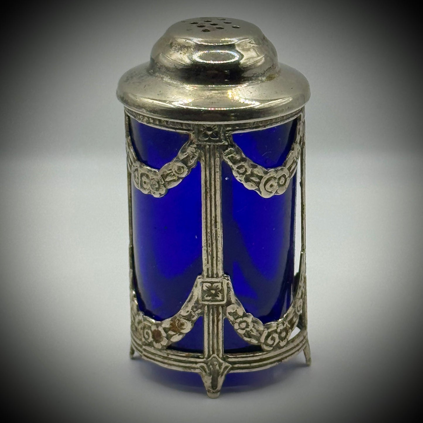 Vintage International Silver WIM Cobalt Blue Shaker
