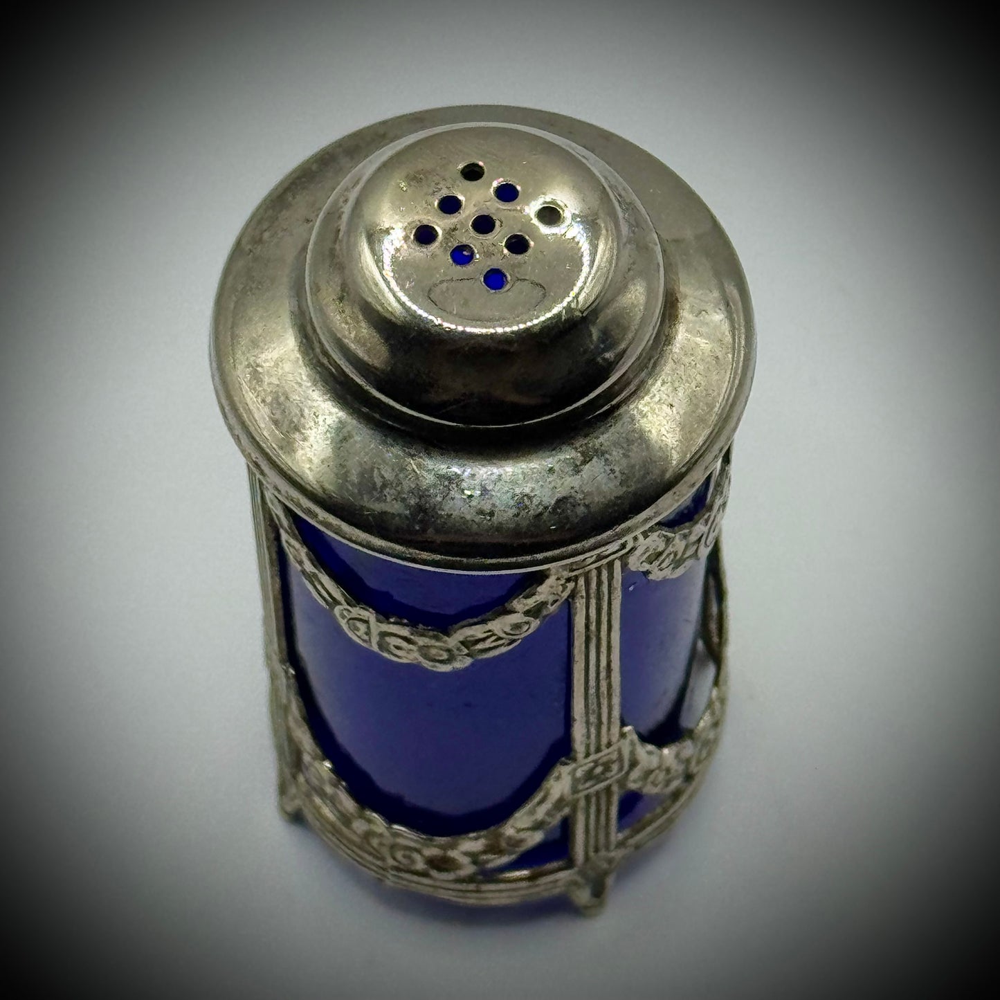 Vintage International Silver WIM Cobalt Blue Shaker