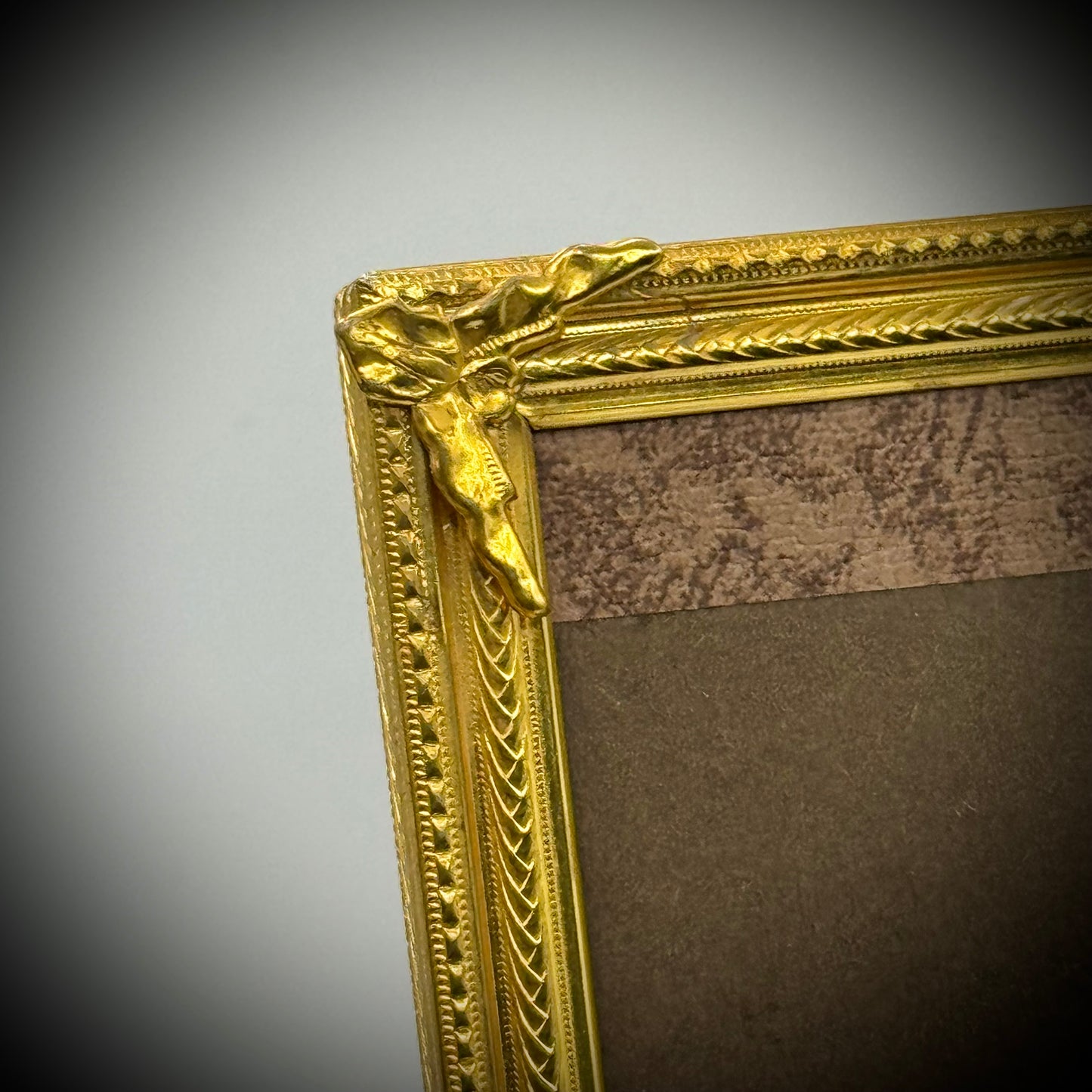 Vintage Metal Gold Tone Frame