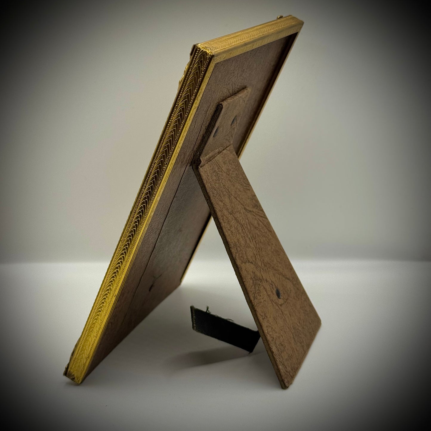 Vintage Metal Gold Tone Frame