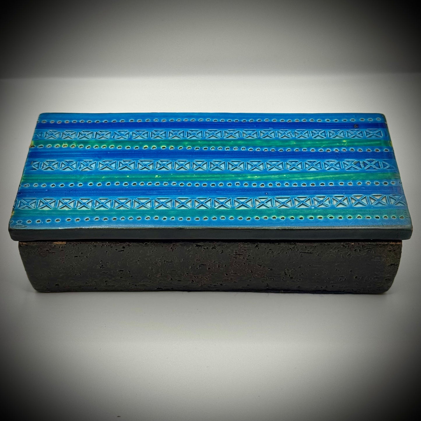 Bitossi Rimini Blue Italian Pottery Box by Aldo Londi