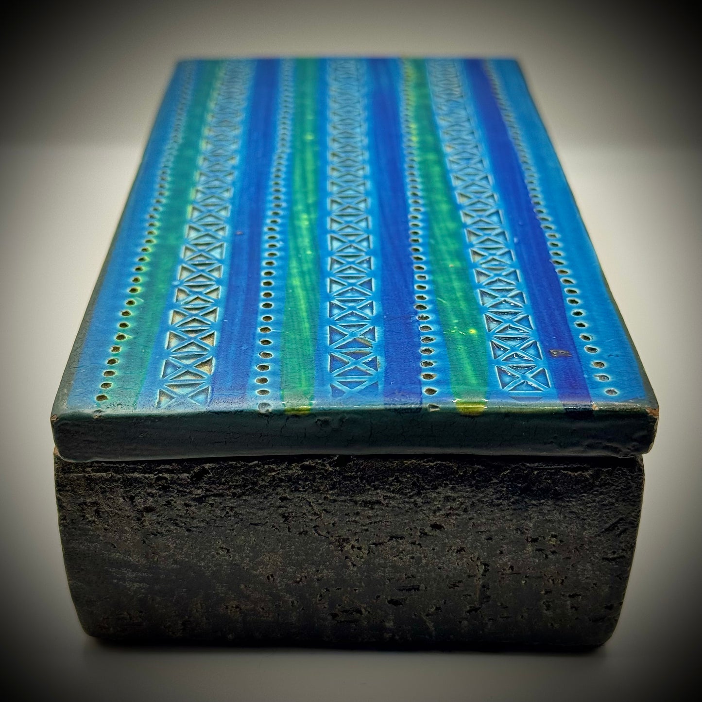 Bitossi Rimini Blue Italian Pottery Box by Aldo Londi