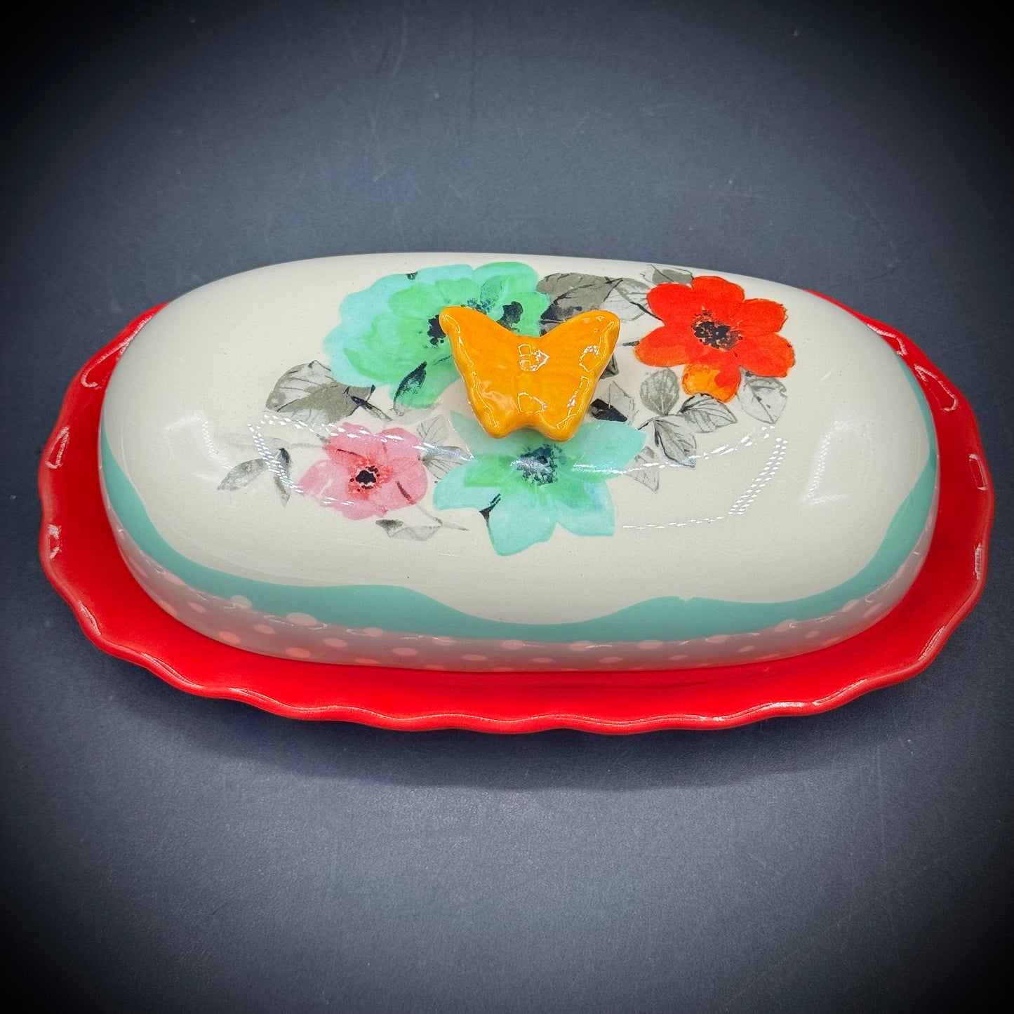 Pioneer Woman Lidded Butter Dish with Butterfly Motif