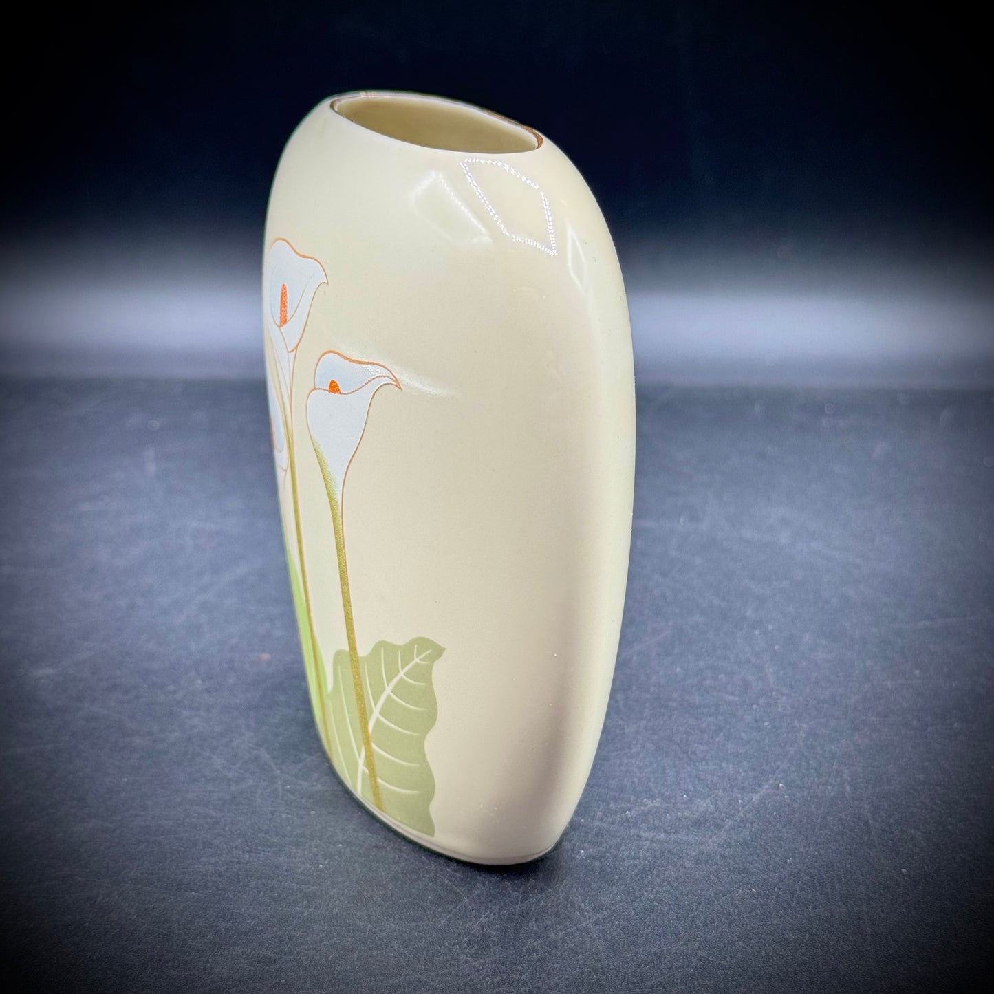 Vintage Otigiri Calla Lily Vase