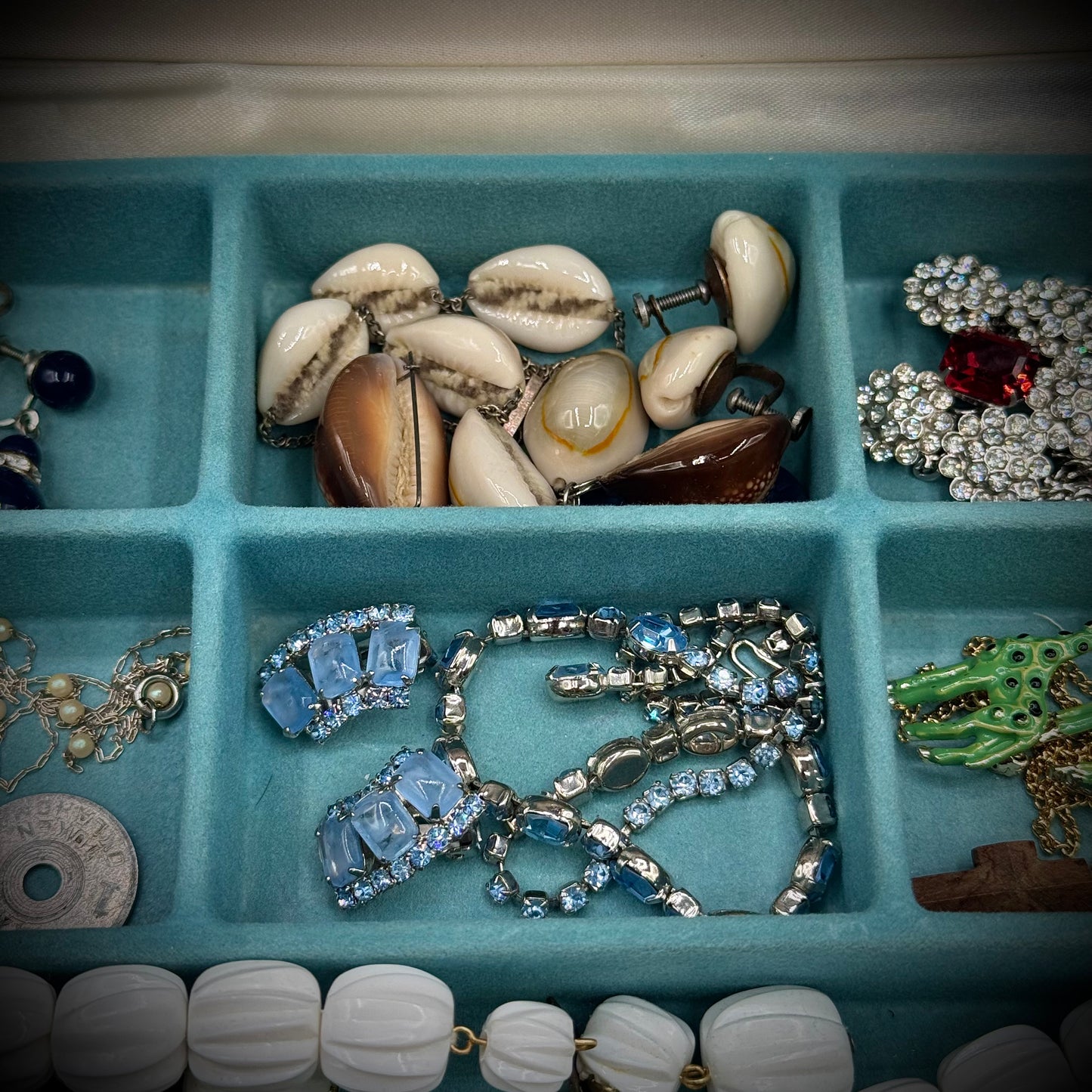 Vintage MCM Babcock Jewelry Box w/Collection of Costume Jewelry