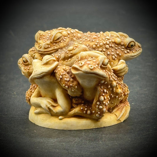 Harmony Kingdom "Toads" Lidded Trinket Box