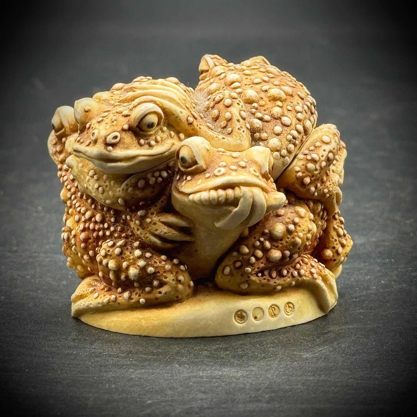 Harmony Kingdom "Toads" Lidded Trinket Box