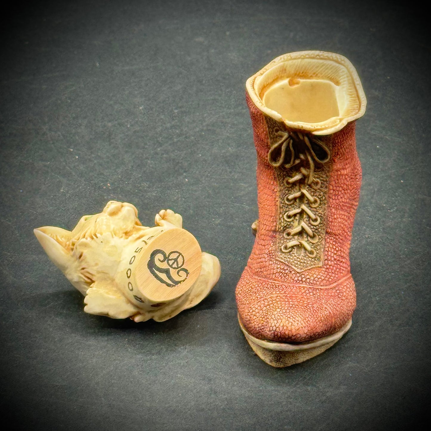 Harmony Kingdom "Puss In Boots" Lidded Trinket Box
