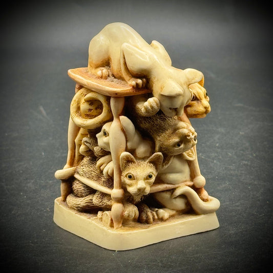 Harmony Kingdom "Kittens" Lidded Trinket Box