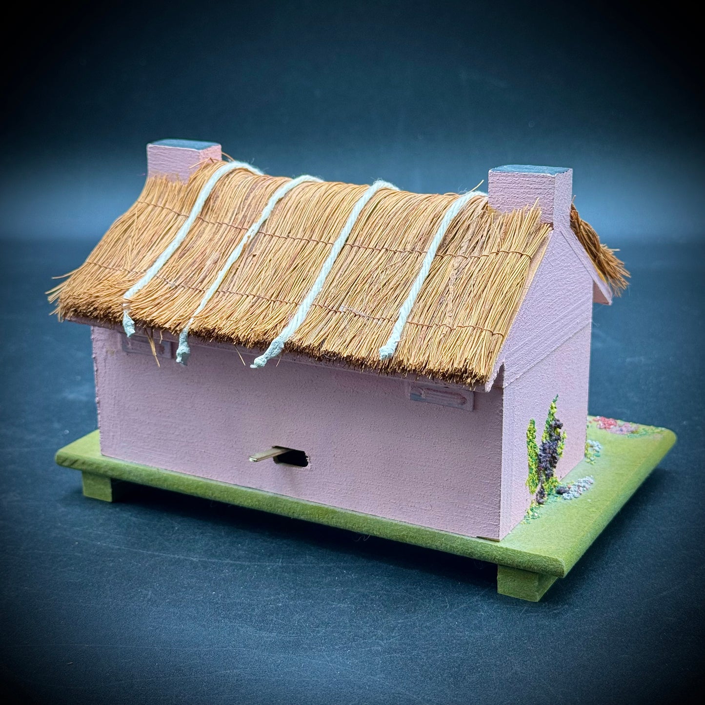 Vintage Pauline Ralph Irish Cottage Music Box - Made in England