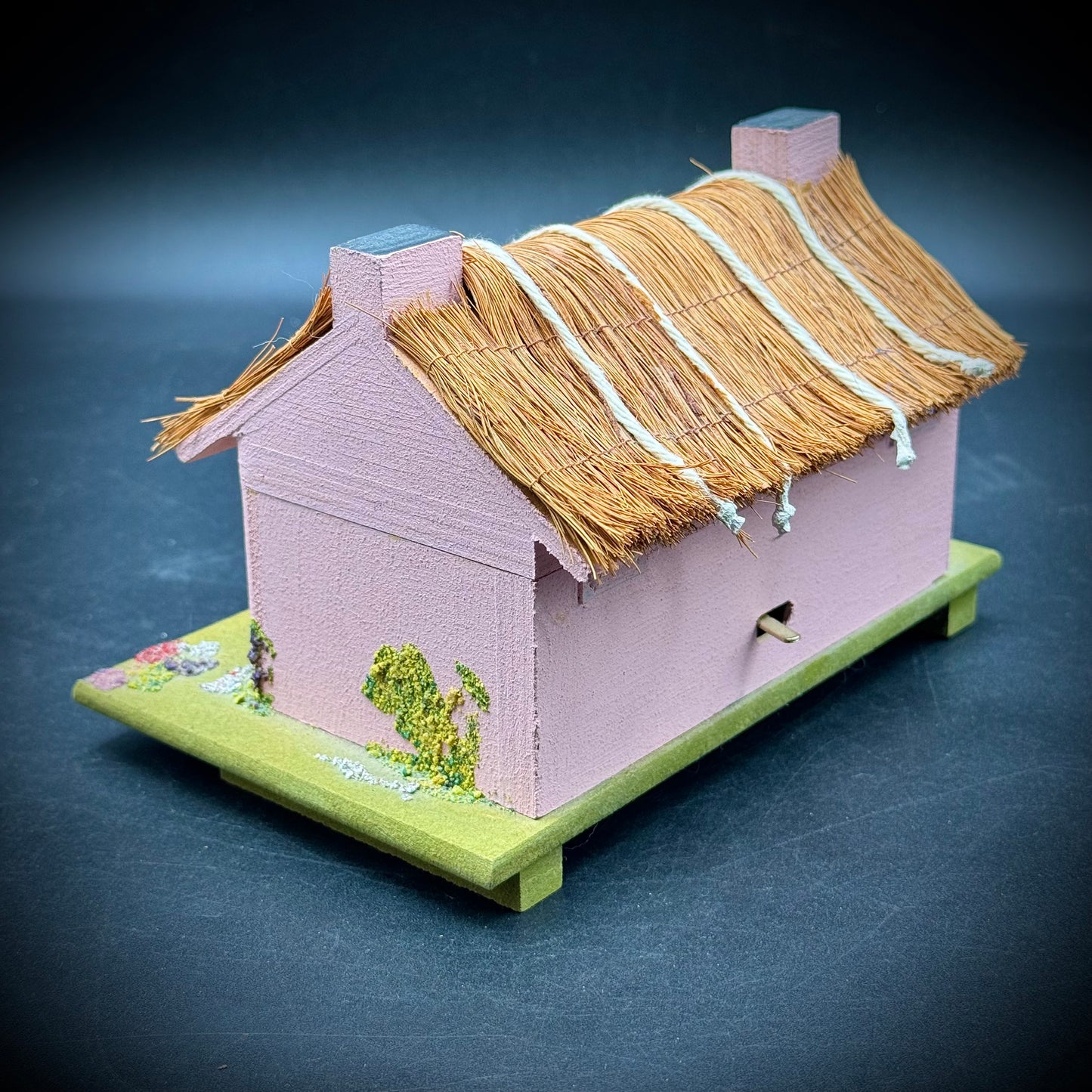 Vintage Pauline Ralph Irish Cottage Music Box - Made in England