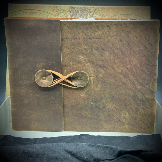 New Leather Bound & Hand Made Paper Large Travel Journal/Scrapbook