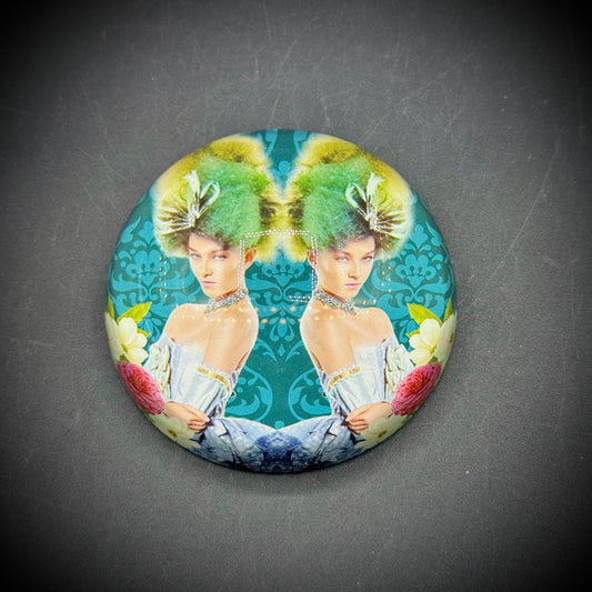 French Marie Antoinette Motif Convex Glass Paperweight