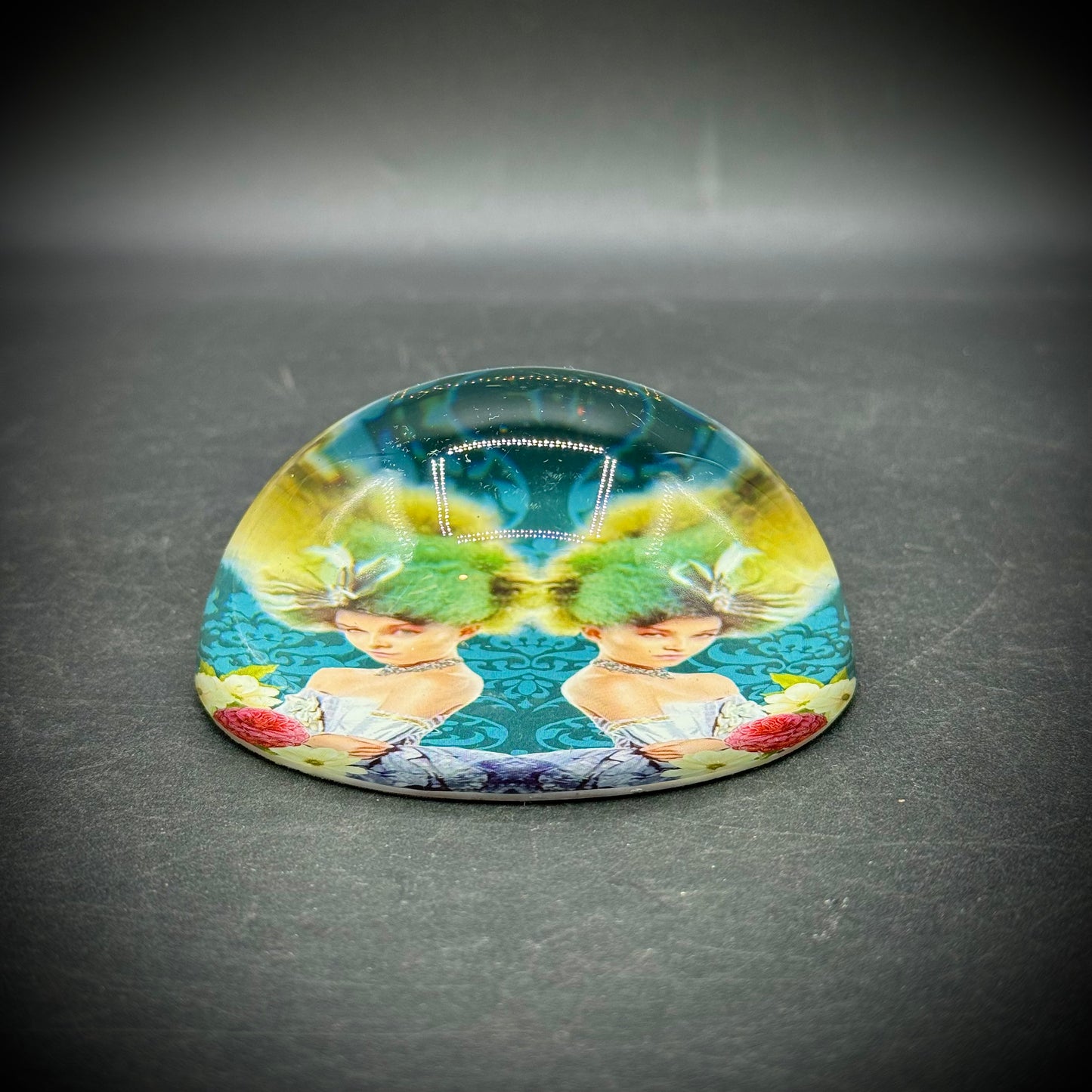 French Marie Antoinette Motif Convex Glass Paperweight