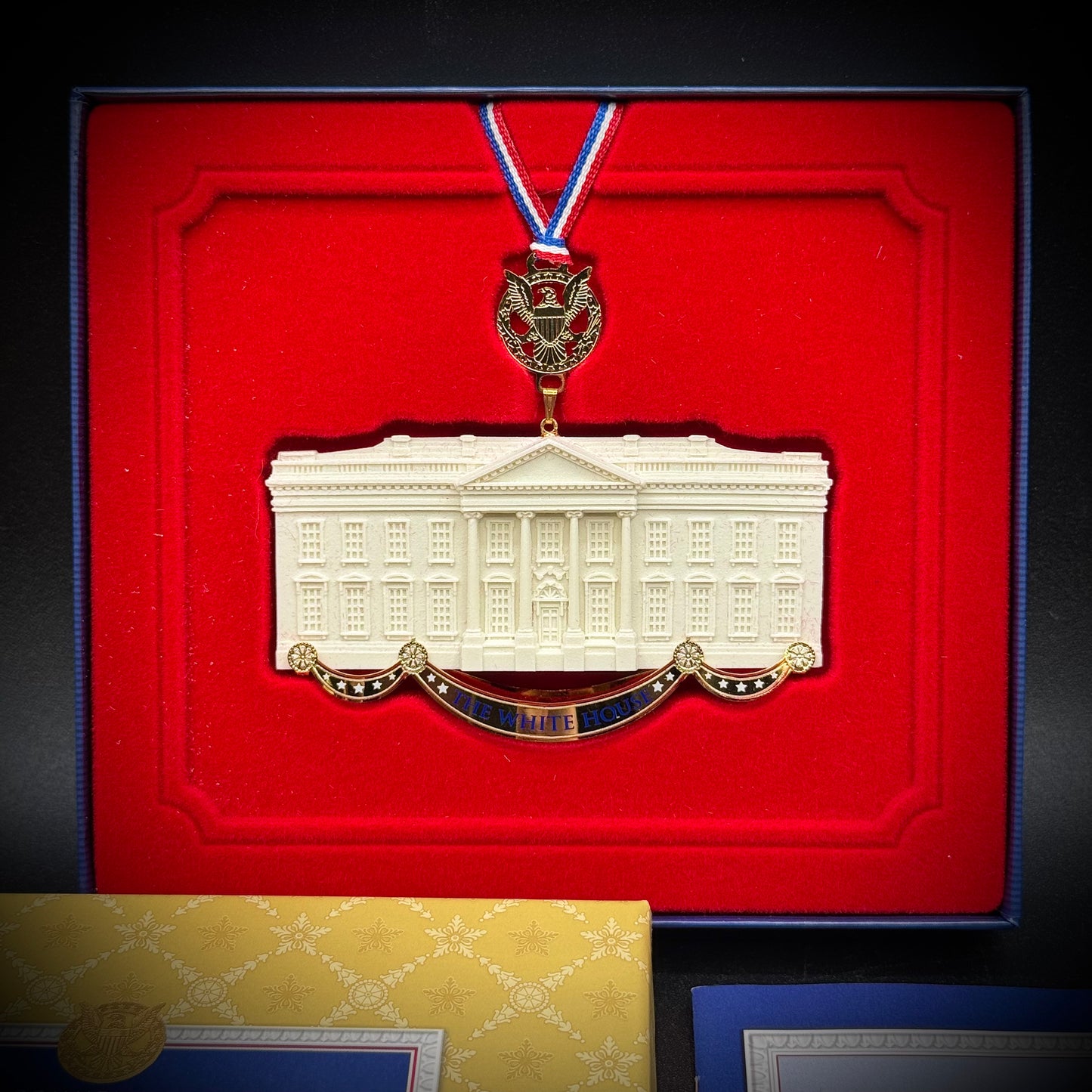White House Historical Association 2000 Christmas Ornament - Quarry Stone Facade