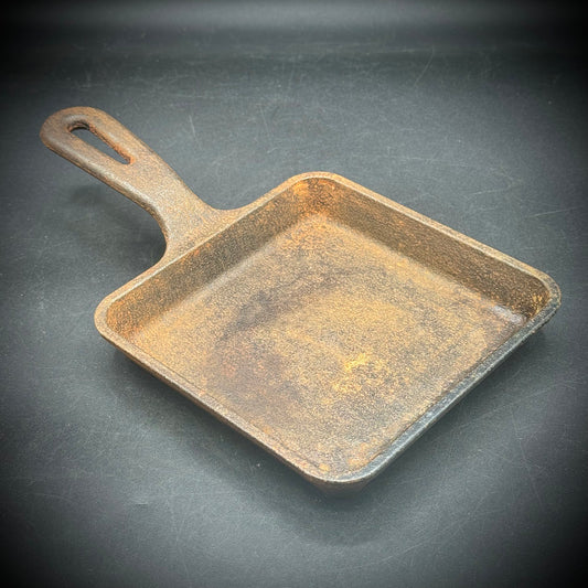 Vintage Lodge Square Skillet