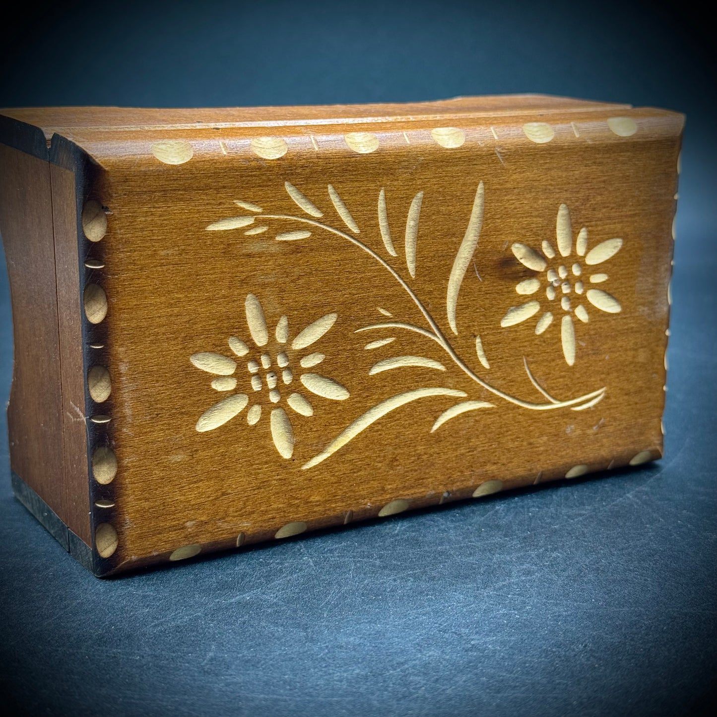 Vintage Reuge Music Box - Plays "Lara's Theme"