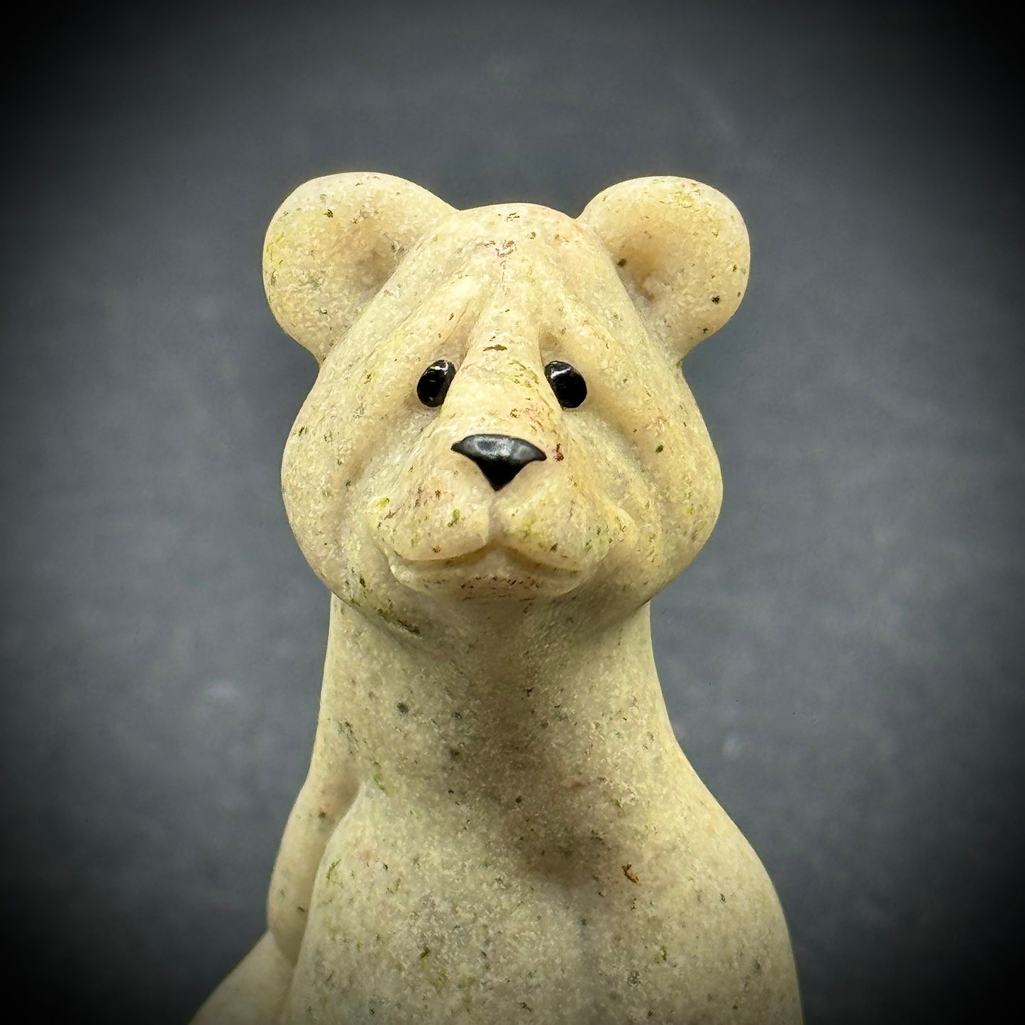 Vintage 2000 Quarry Critters "Billy" Bear Figurine
