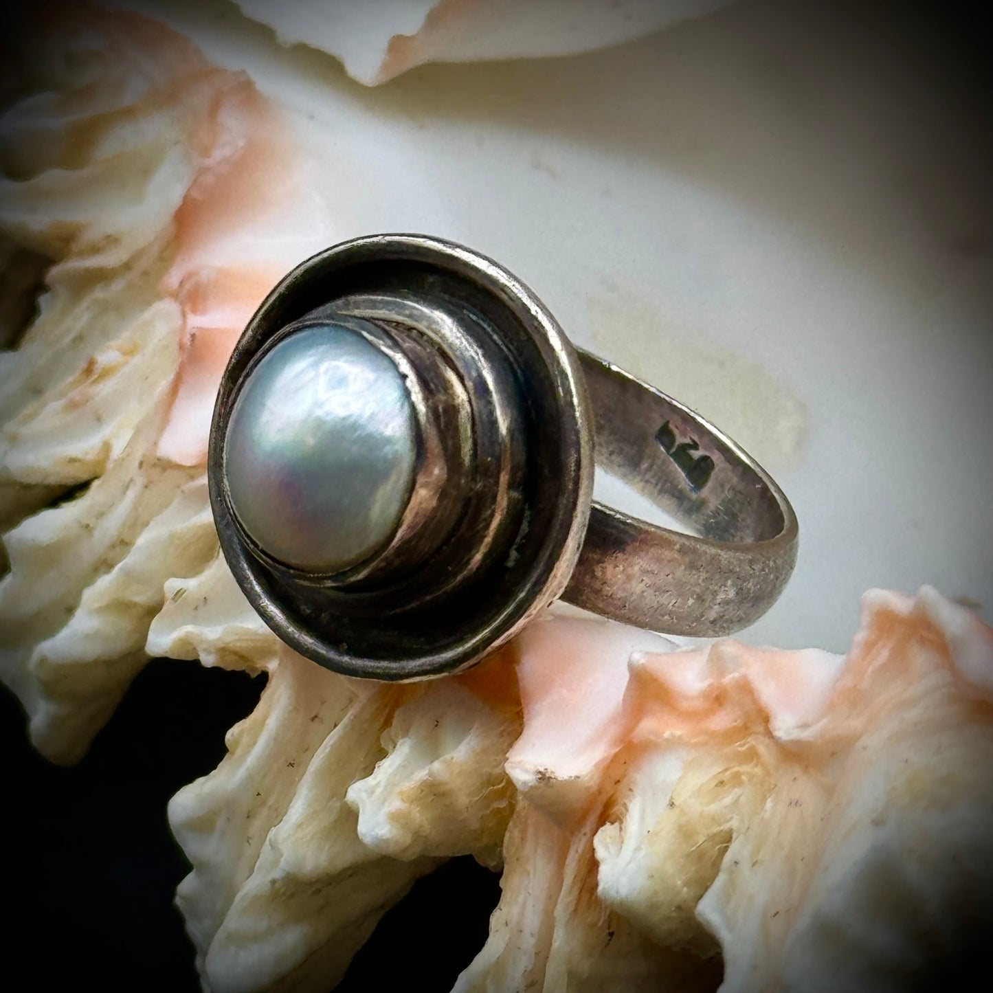 Sterling Silver Ring Set With Cabochon Pearl