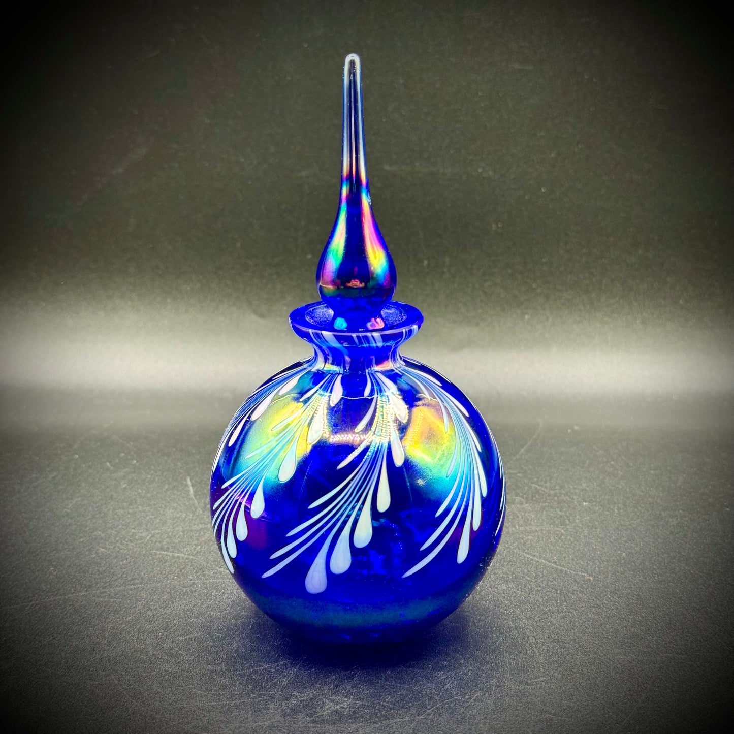 Stunning Art Glass Paperweight