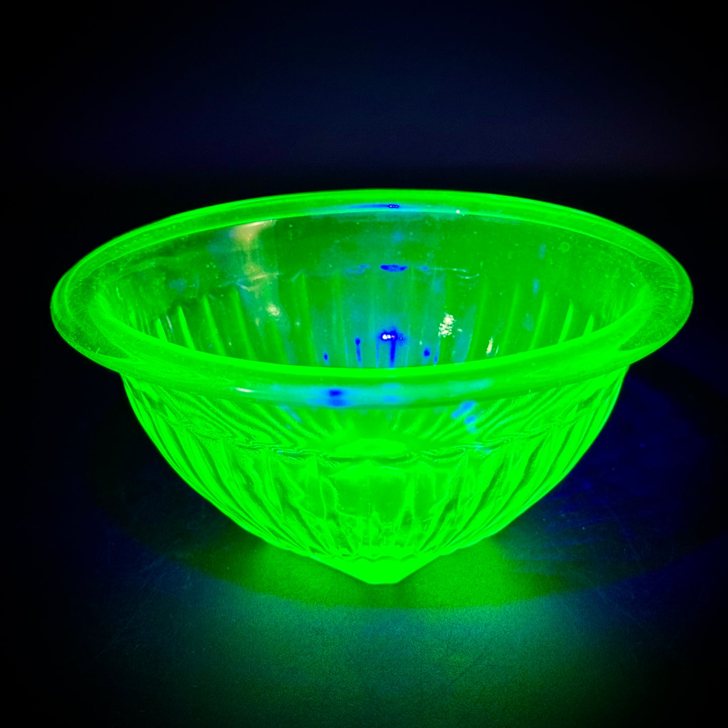 Vintage Federal Uranium Glass Bowl