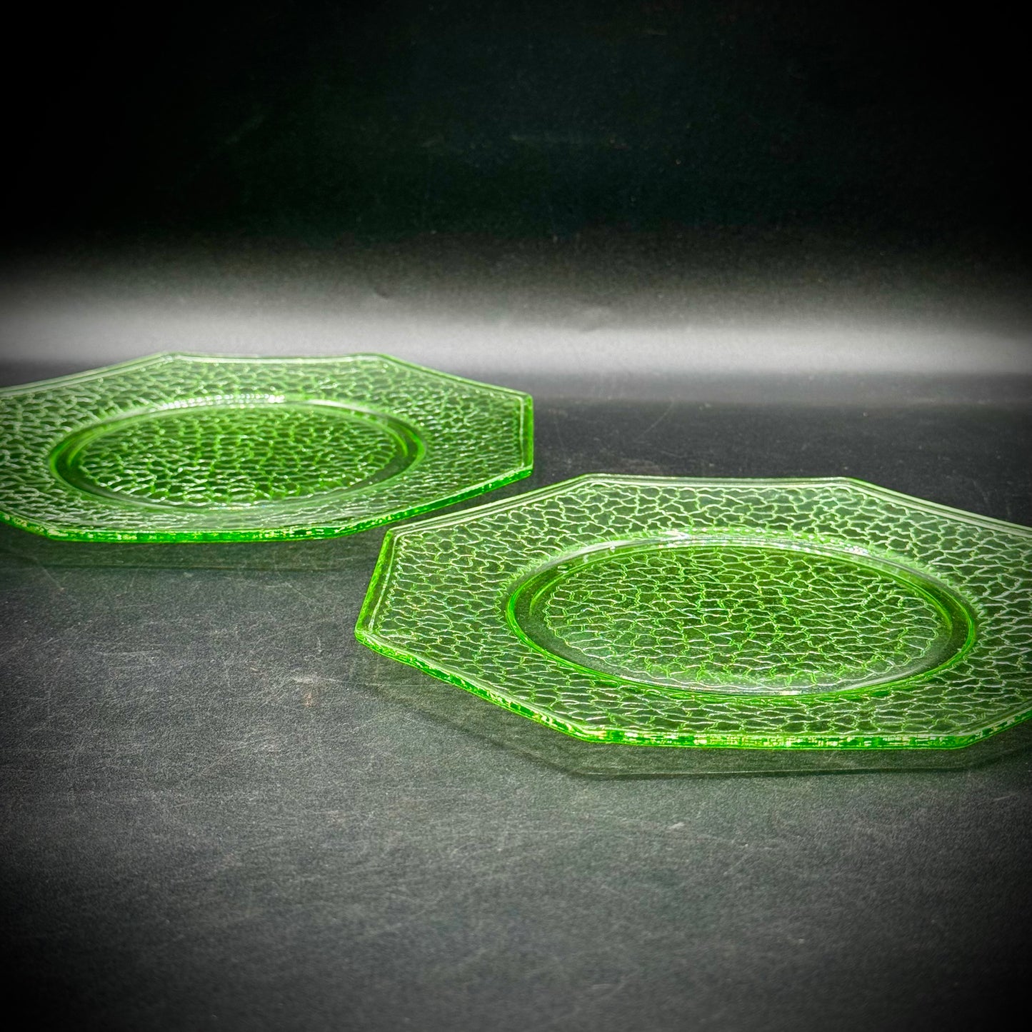 Pair of Vintage L.E. Smith Uranium Crackle Glass Plates