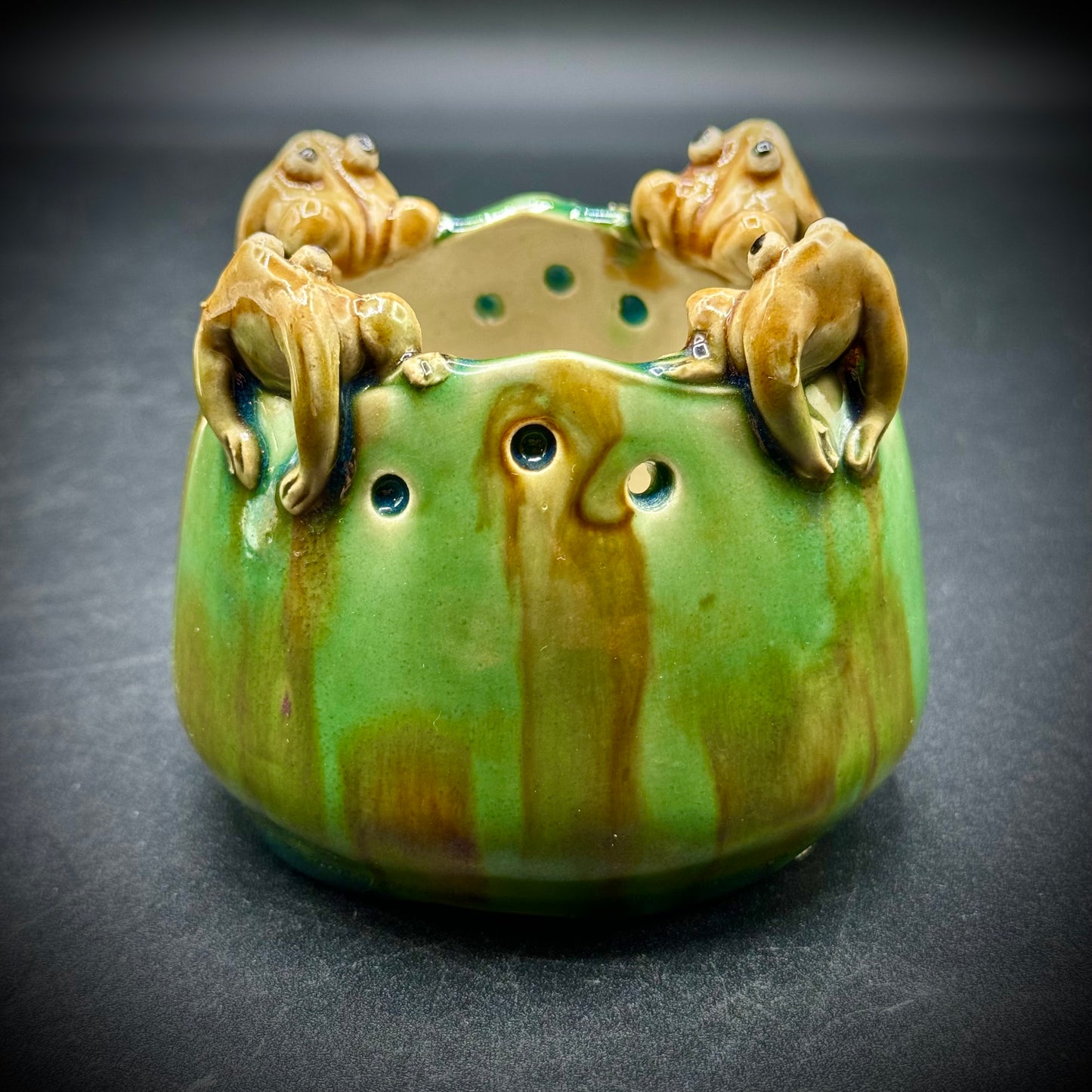 Vintage Majolica Four-Frog Planter