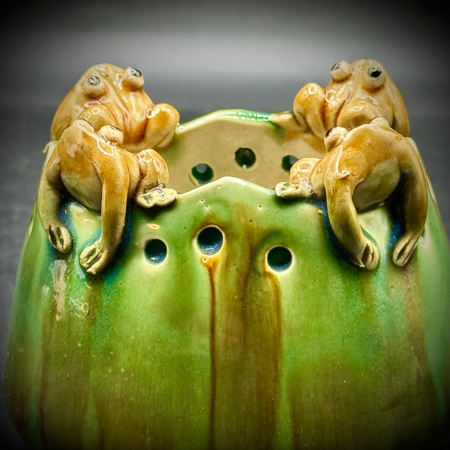 Vintage Majolica Four-Frog Planter